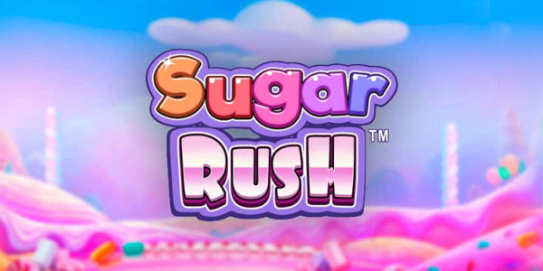 Banner promocional do jogo de slot Sugar Rush. A ilustração destaca o logotipo do jogo em letras coloridas e vibrantes, centralizado sobre um cenário de fantasia feito de doces, com montanhas de glacê rosa, pirulitos, jujubas e um céu azul com nuvens. Imagem focada na matéria de análise técnica e review para cassino online.