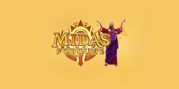 Banner promocional do jogo de slot Midas Fortune. A imagem destaca o imponente logotipo dourado do jogo centralizado sobre um símbolo místico e luminoso em formato de sol. À direita, está a figura mitológica do Rei Midas usando uma coroa e túnicas reais em vermelho e roxo, com os braços erguidos deixando cair uma chuva de moedas de ouro de suas mãos. O fundo é de um tom amarelo sólido e minimalista. Arte focada na matéria de análise técnica e review para cassino online.