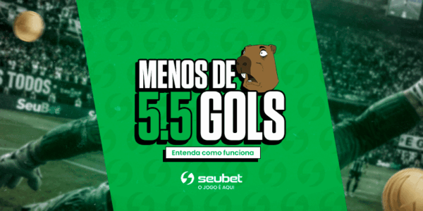 Banner educacional sobre apostas esportivas para o SeuBet. No centro, dentro de uma faixa diagonal verde, destaca-se o grande título "MENOS DE 5.5 GOLS", acompanhado de uma ilustração da mascote capivara com expressão de surpresa e do botão "Entenda como funciona". O cenário de fundo apresenta uma fotografia em escala de cinza de um goleiro de futebol em ação num estádio lotado, com moedas douradas flutuando ao redor. Na base, encontra-se o logotipo do o SeuBet. Arte focada em tutoriais e mercado de gols.